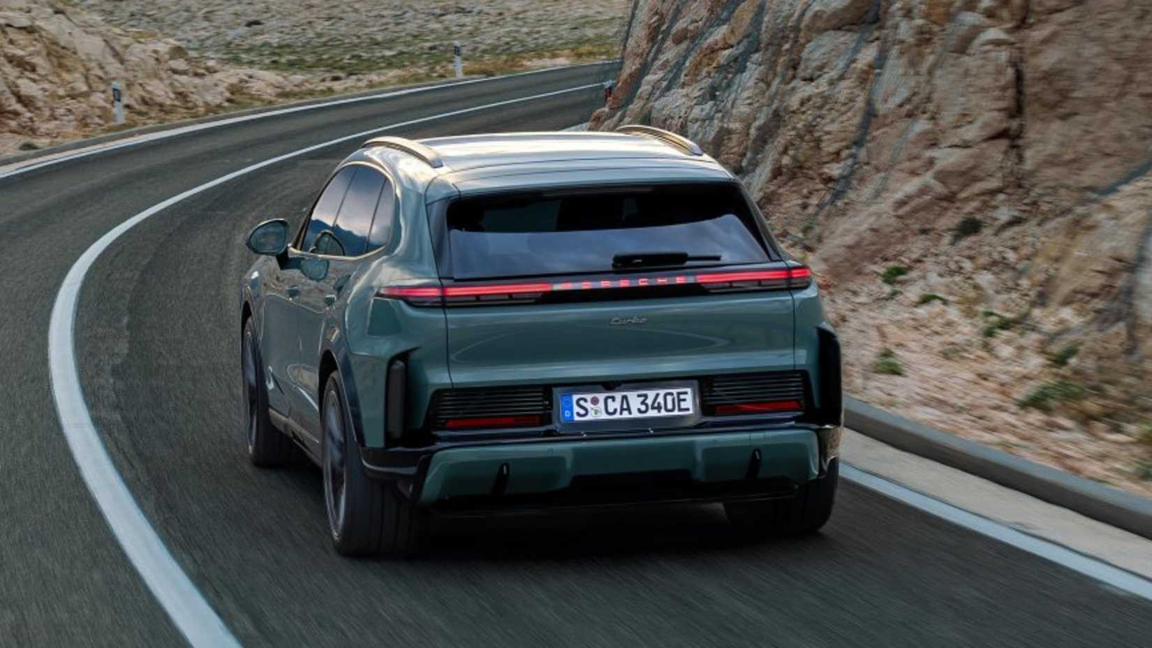 2026 Porsche Cayenne Electric rear 3/4