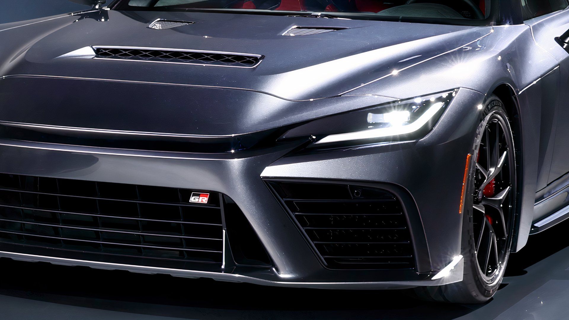 Grande plano frontal da grade do Toyota GR GT