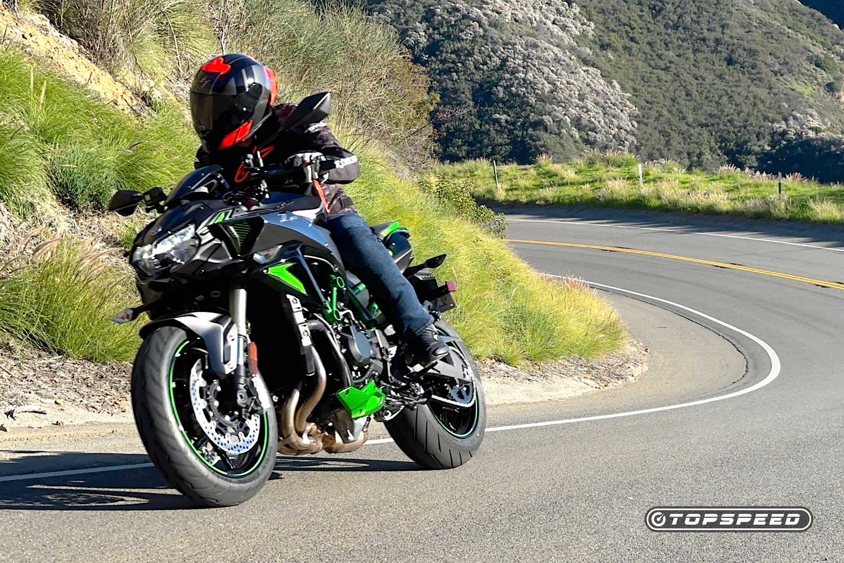 2023 Kawasaki Z H2 SE com tecnologia de corrida