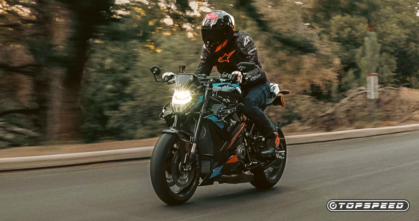 2023 BMW M 1000 R blackstorm metallic M Motorsport