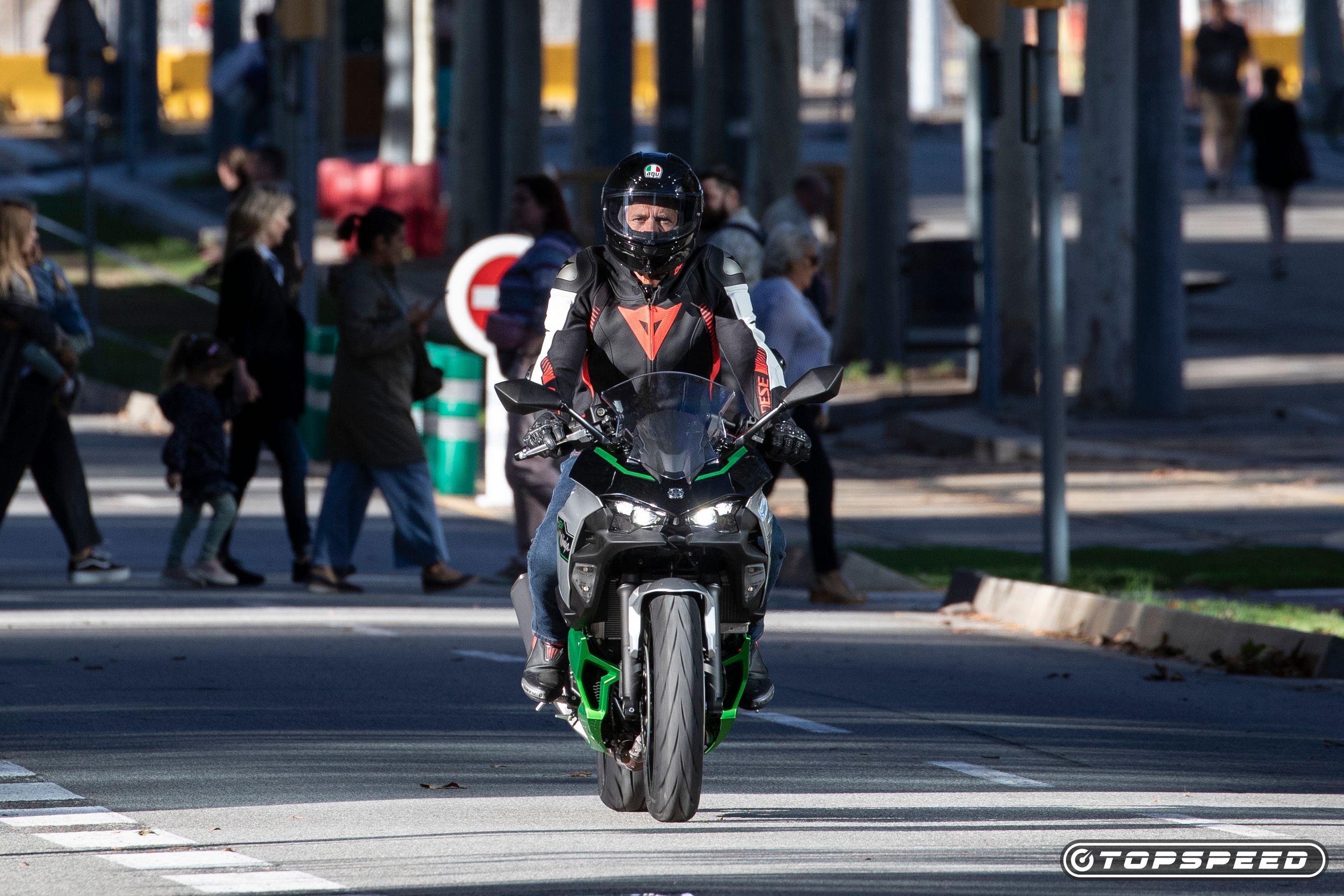 2024 Kawasaki Ninja 7 Hybrid Ride Review: Green Or Mean, It's Your Call
