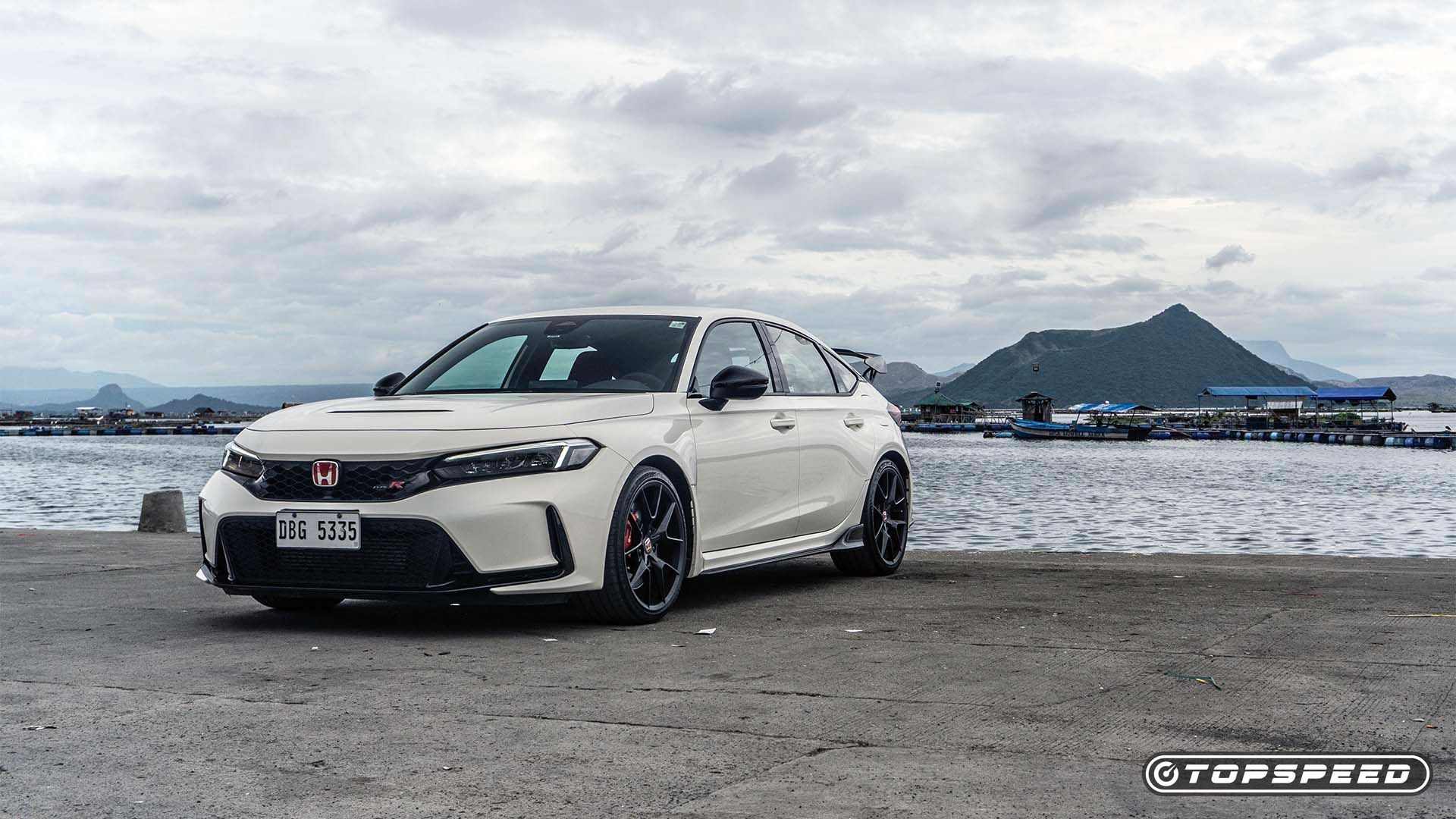 Honda Civic Showdown: How The Civic Si and Type R Compare