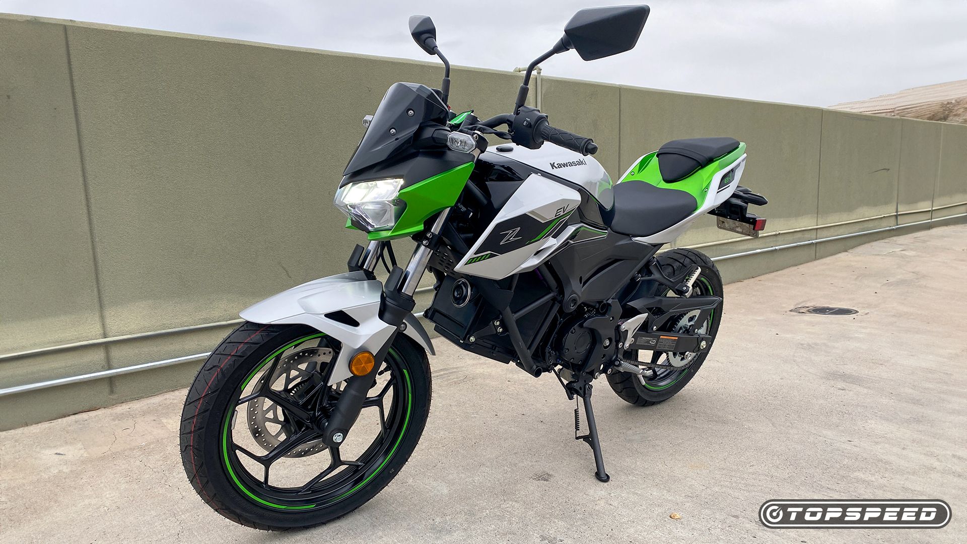 【E ❤︎ 】 2024 Kawasaki Ninja e-1 And Z e-1 Ride Review: Simple, Clean, Fun