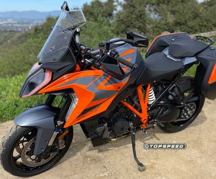 Motocicleta de turismo esportivo KTM 1290 Super Duke GT 2023