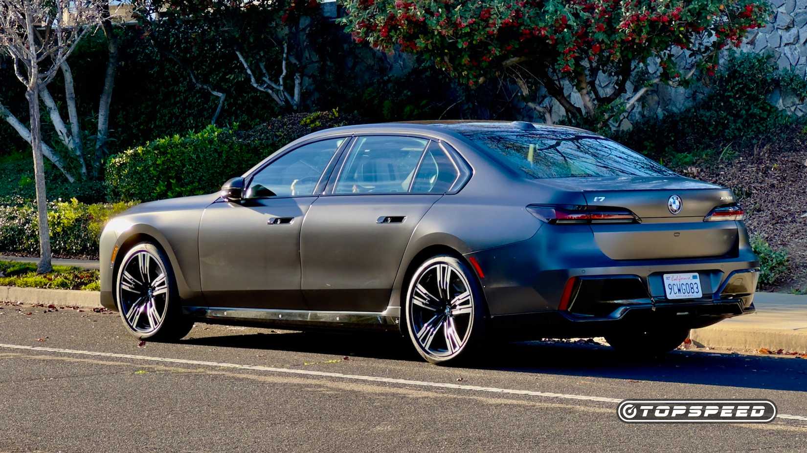 2024 BMW i7 Exterior Left Rear 3/4