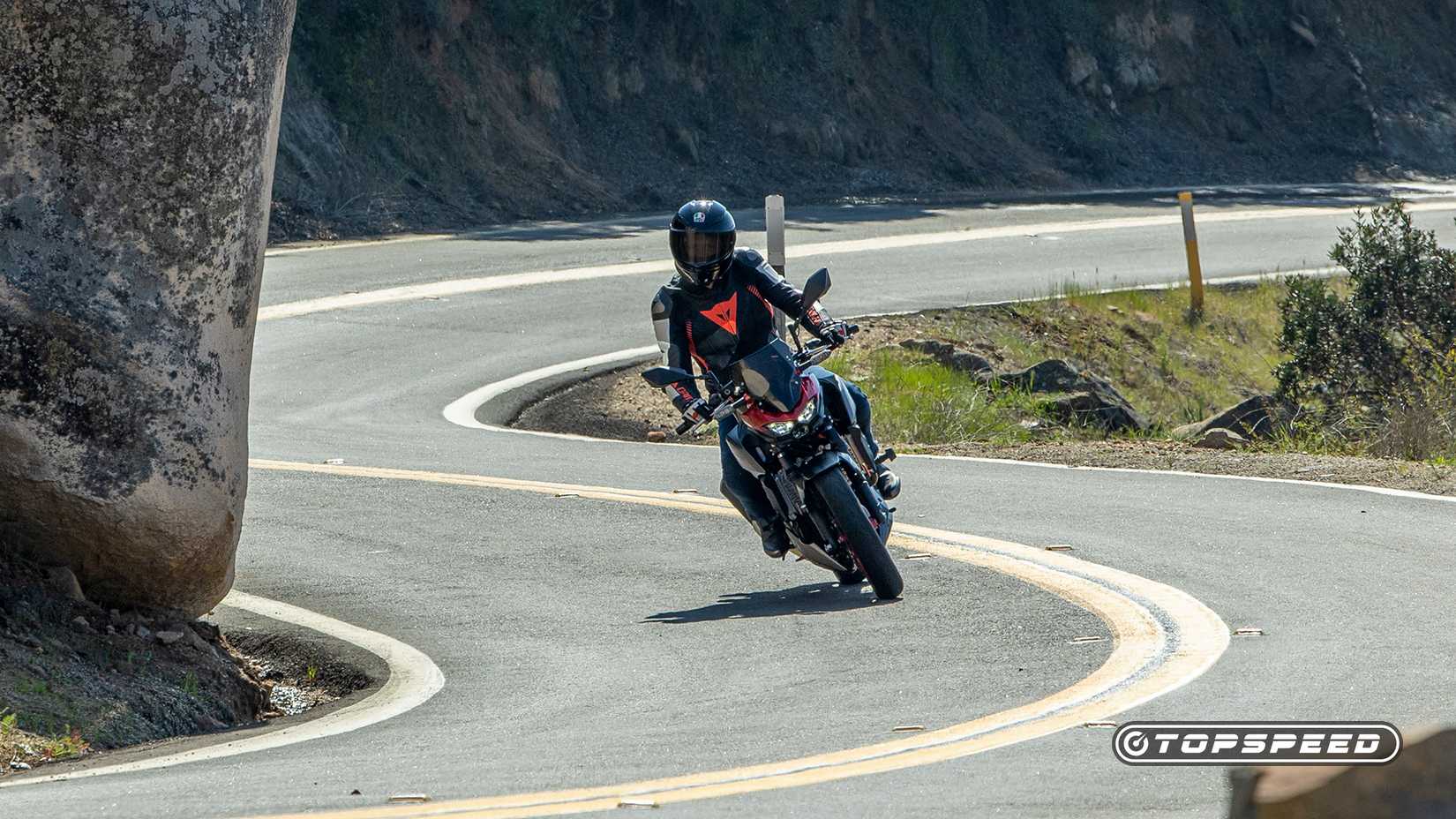 2024 Kawasaki Z500 SE at home in town or on the backroads