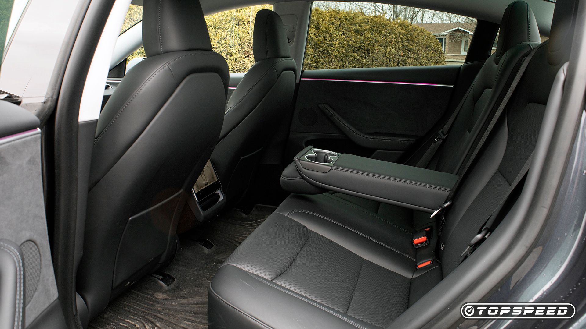 5 Electric Vehicles With A Truly Minimalist Interior