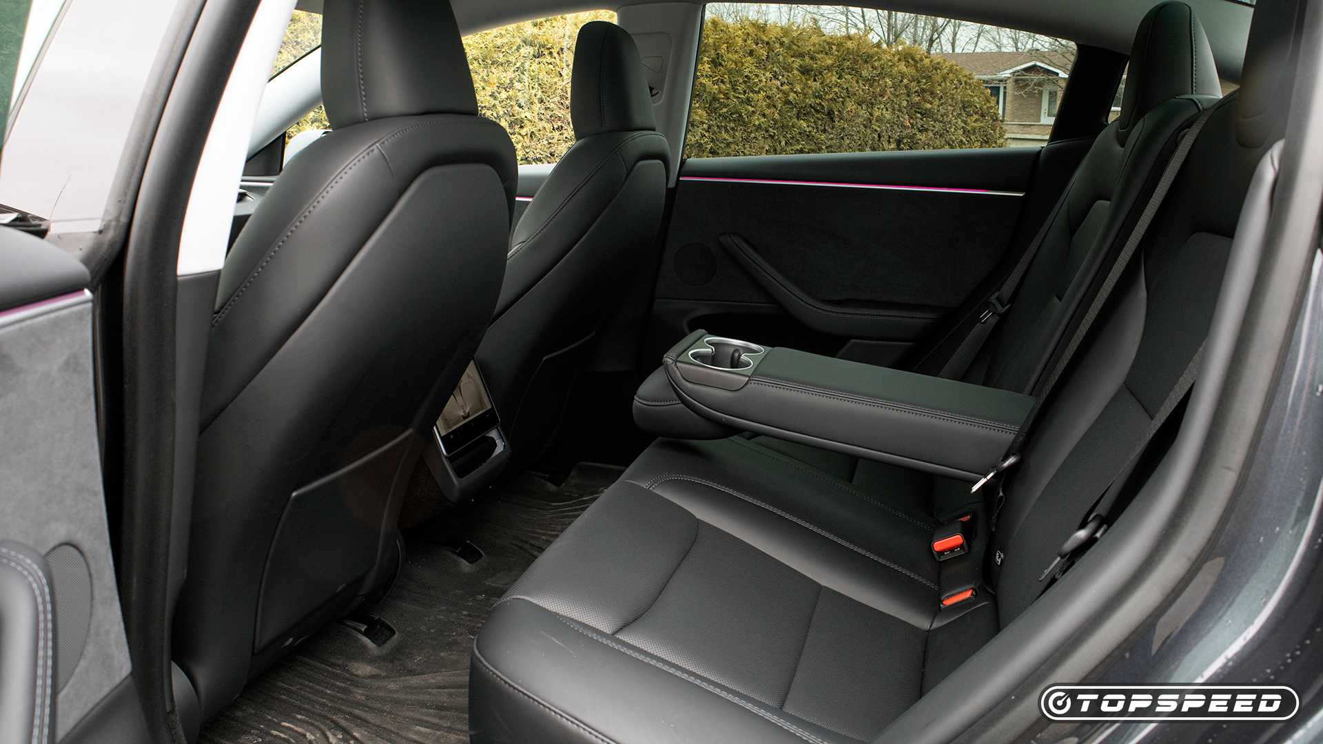 5 Electric Vehicles With A Truly Minimalist Interior