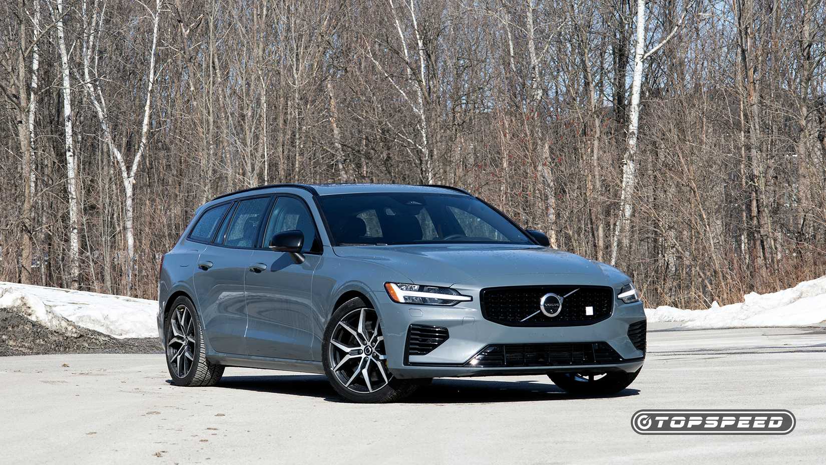 2024 Volvo V60 Recharge Front Three Quarter-1