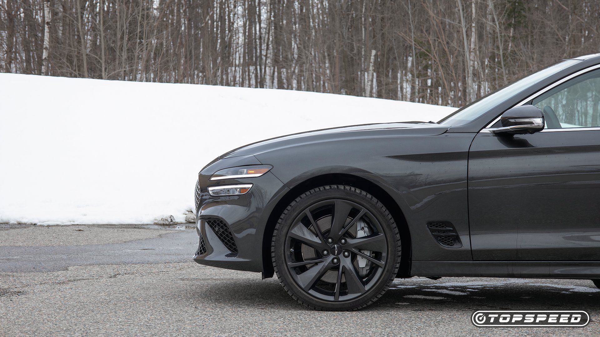 2024 Genesis G70 2.5T close-up shot of the wheel