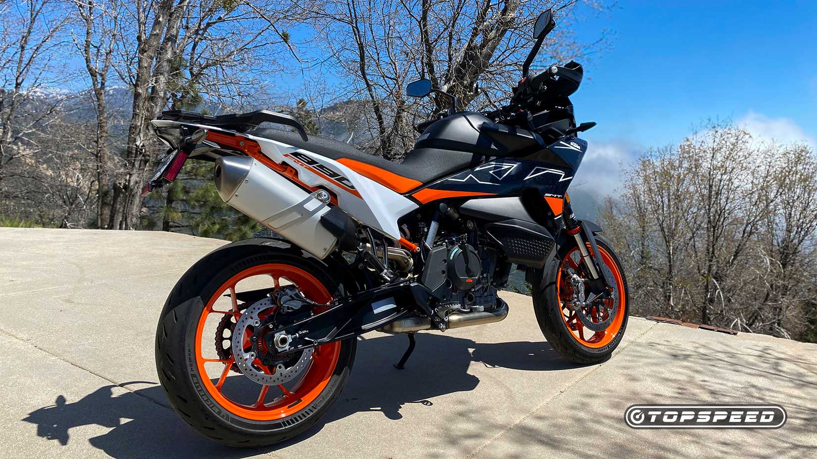 2024 KTM 890 SMT w. WP Apex Suspension