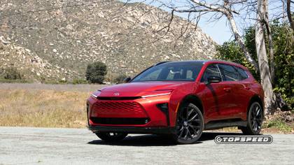 2025 Toyota Crown Signia Front Three Quarter-1