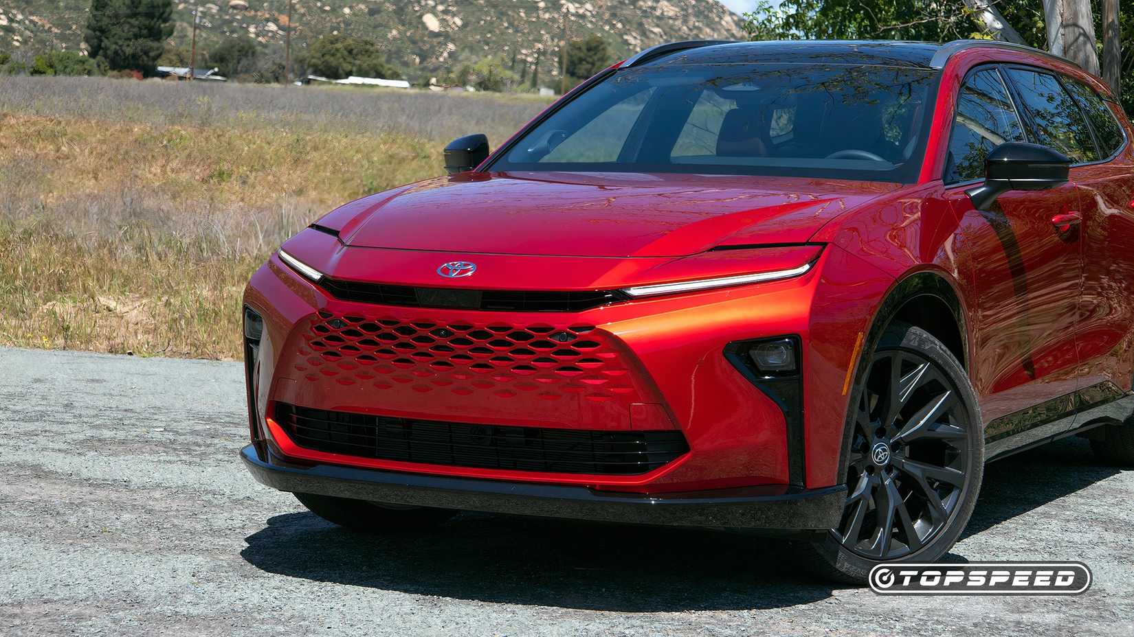 2025 Toyota Crown Signia Front TopSpeed-1