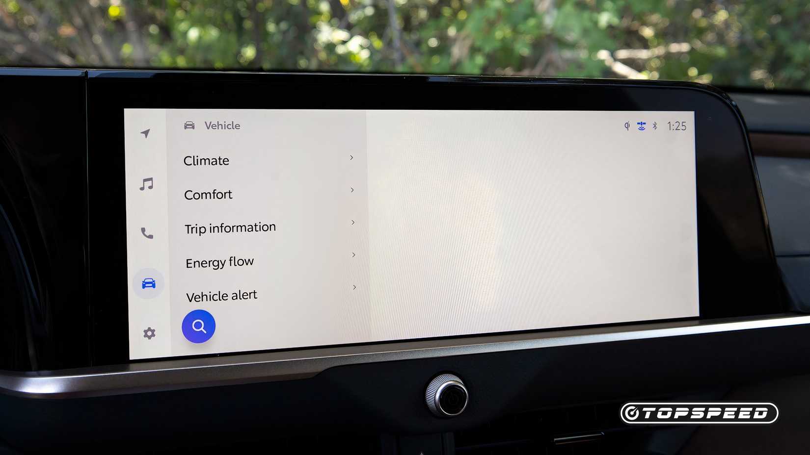 2025 Toyota Crown Signia Infotainment System 1 TopSpeed