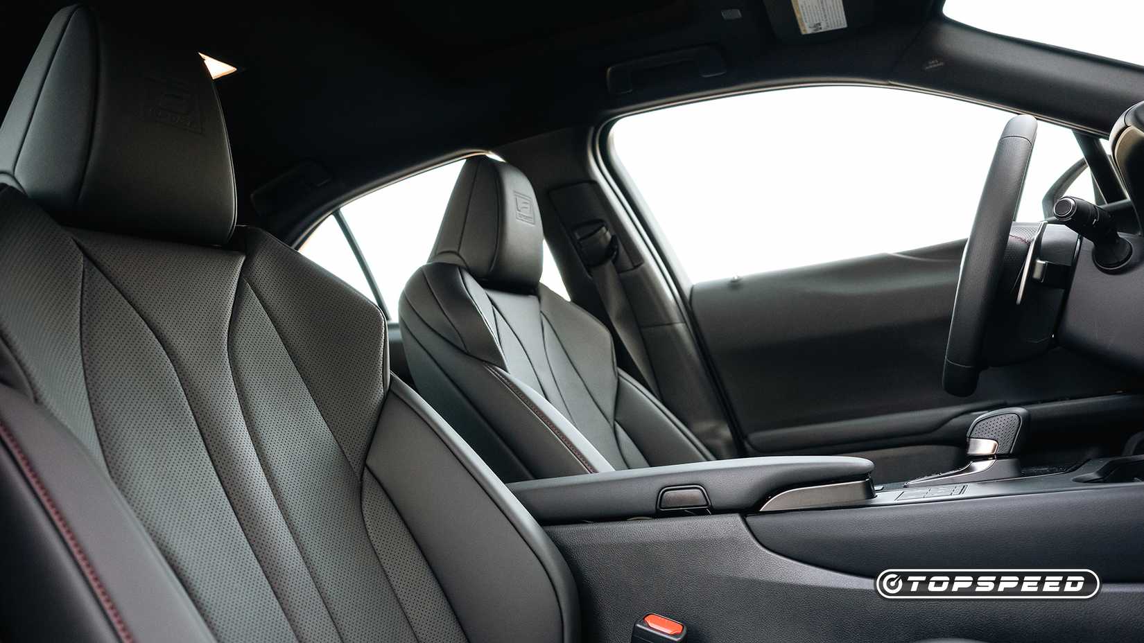 2025 Lexus UX 300h F SPORT Handling