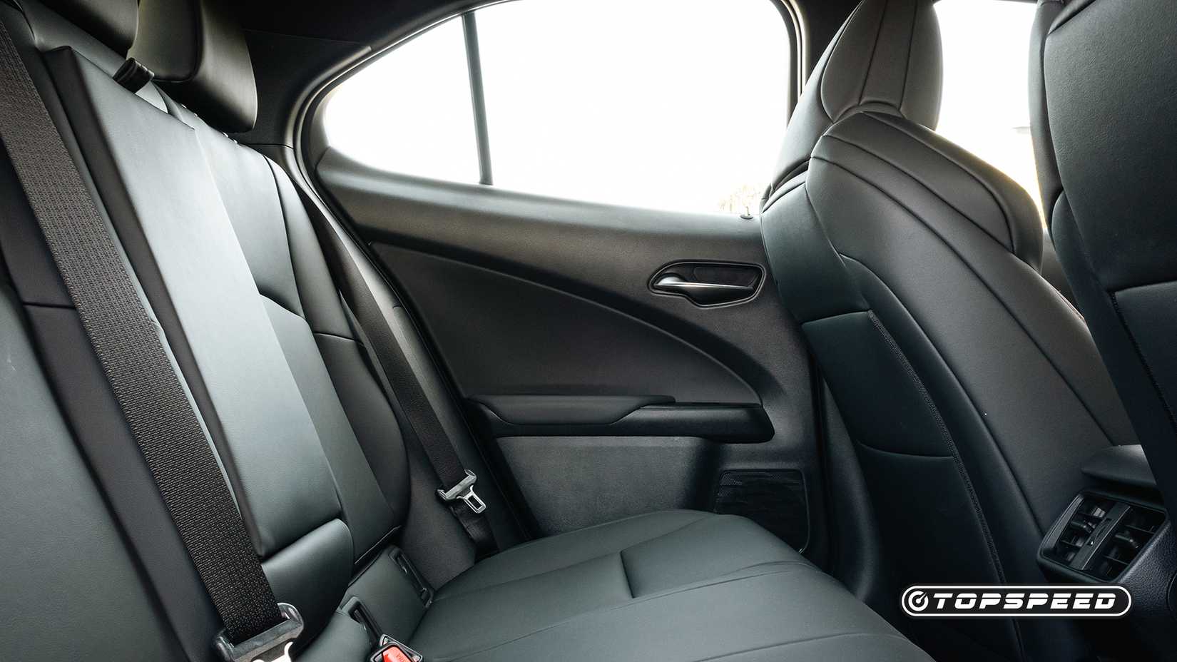 2025 Lexus UX 300h F SPORT Handling