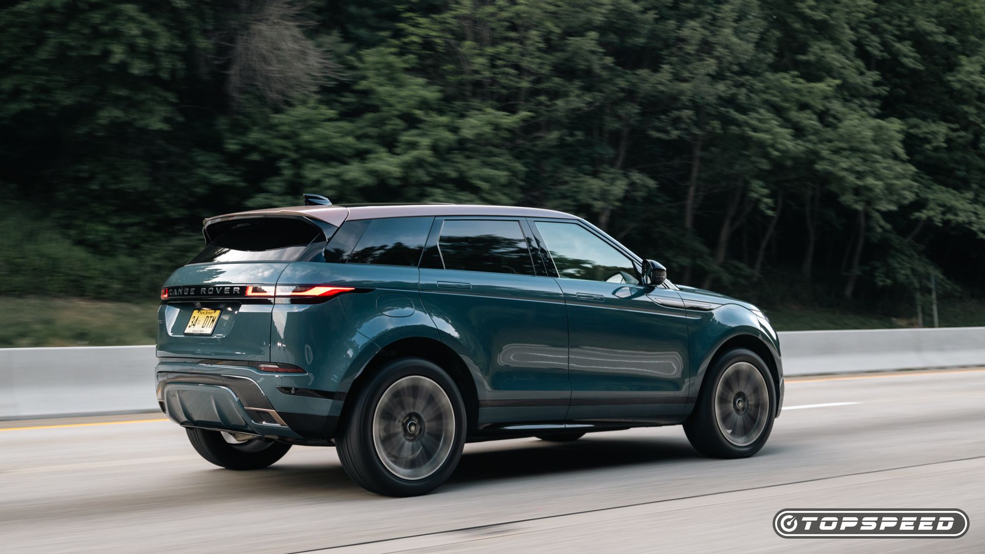 2024 Range Rover Evoque P250 Dynamic SE: A Charming Pint-Sized British ...