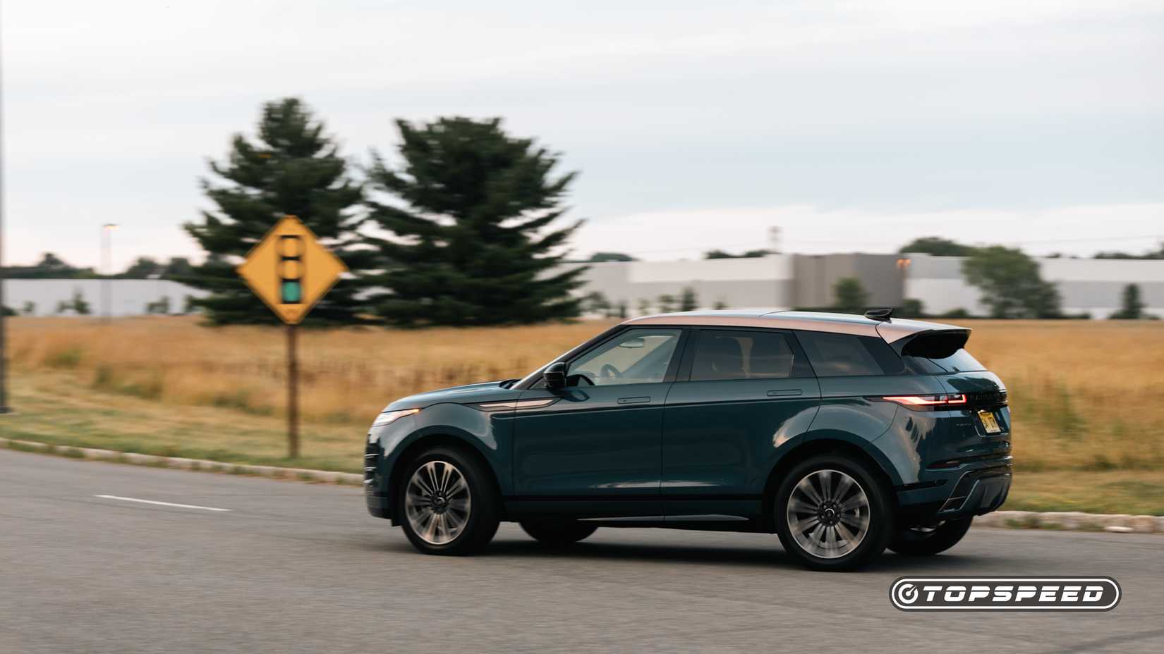 2024 Range Rover Evoque P250 Dynamic SE: A Charming Pint-Sized British ...