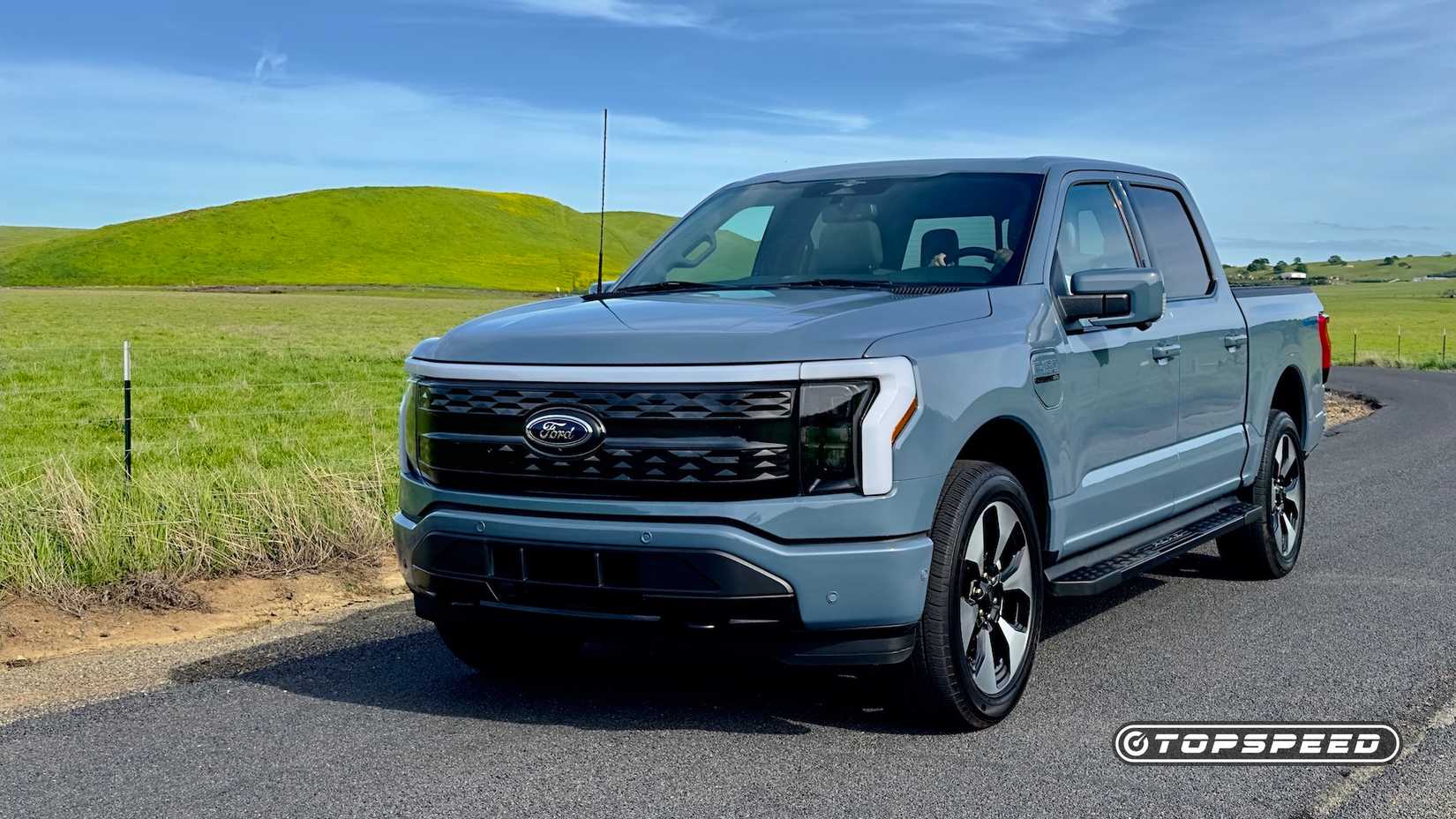 2024FordF-150Lightning - Exterior Lead Image
