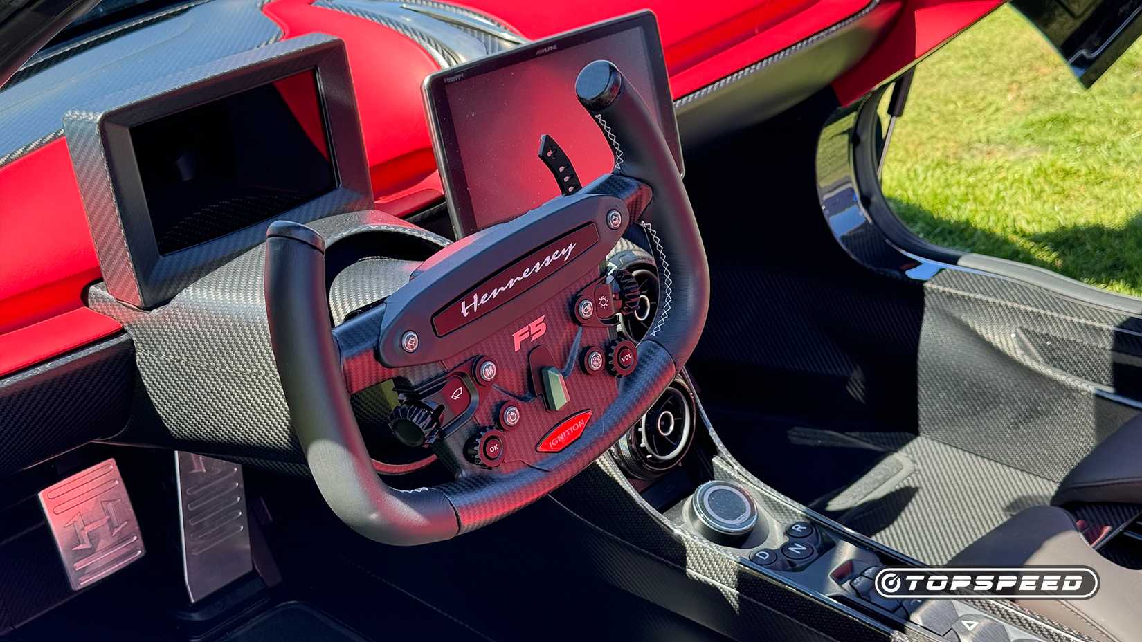 Interior da revolução Hennessey Venom F5 2025