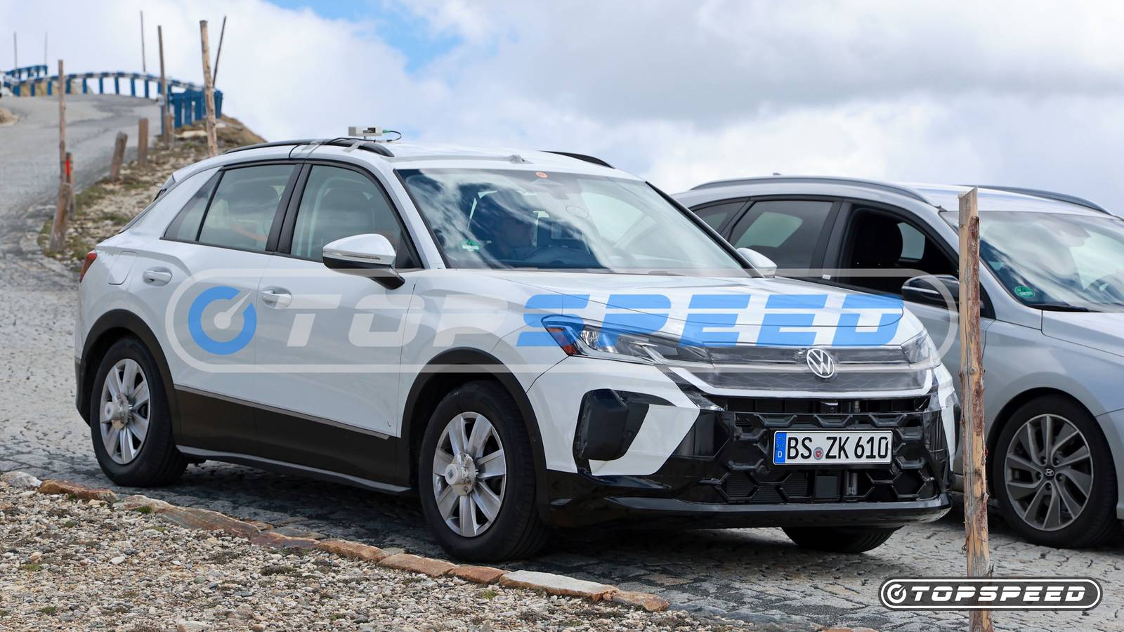 Next-Gen Volkswagen T-Roc Spotted Testing, Could It Come To SUV-Crazed ...