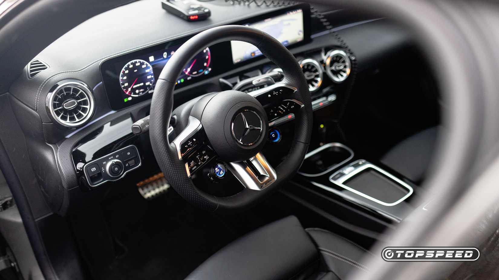 2024 Mercedes-AMG CLA 35 4MATIC - Interior