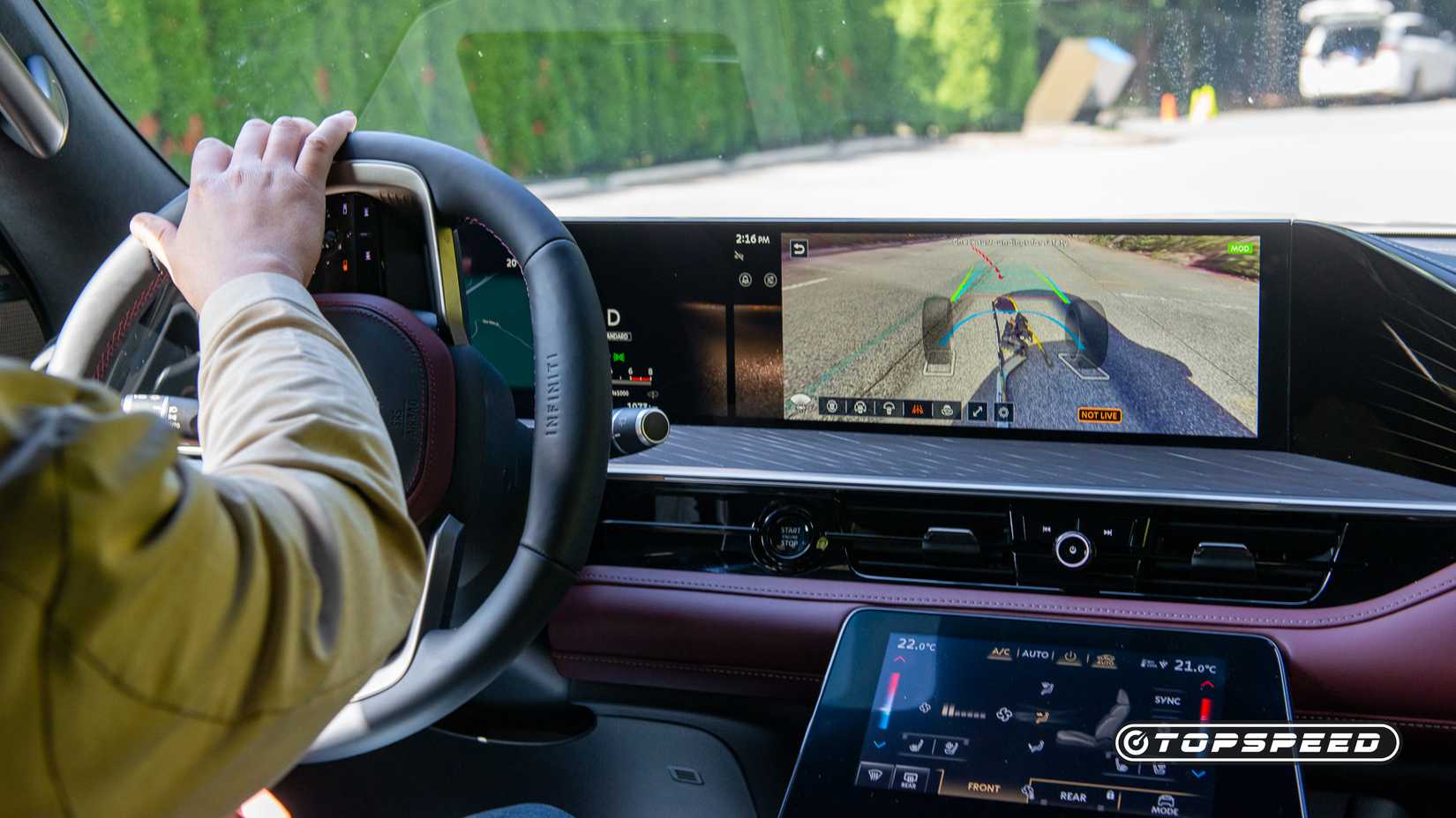 2025 Infiniti QX80 interior -21