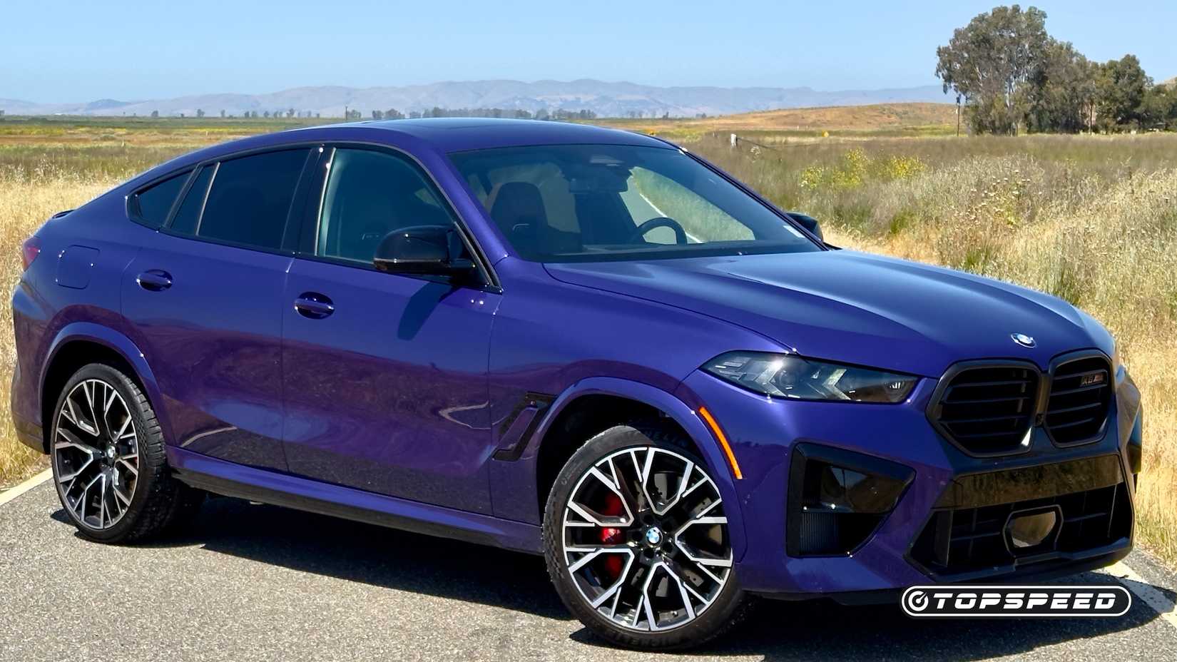 2024 BMW X6 M Competition Exterior Front 3.25 Right