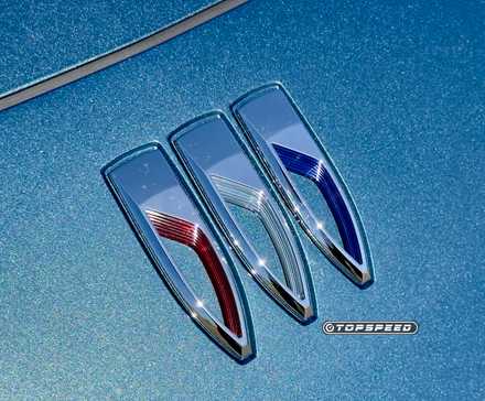 2024 Buick Envista Avenir Exterior - close-up do logotipo frontal