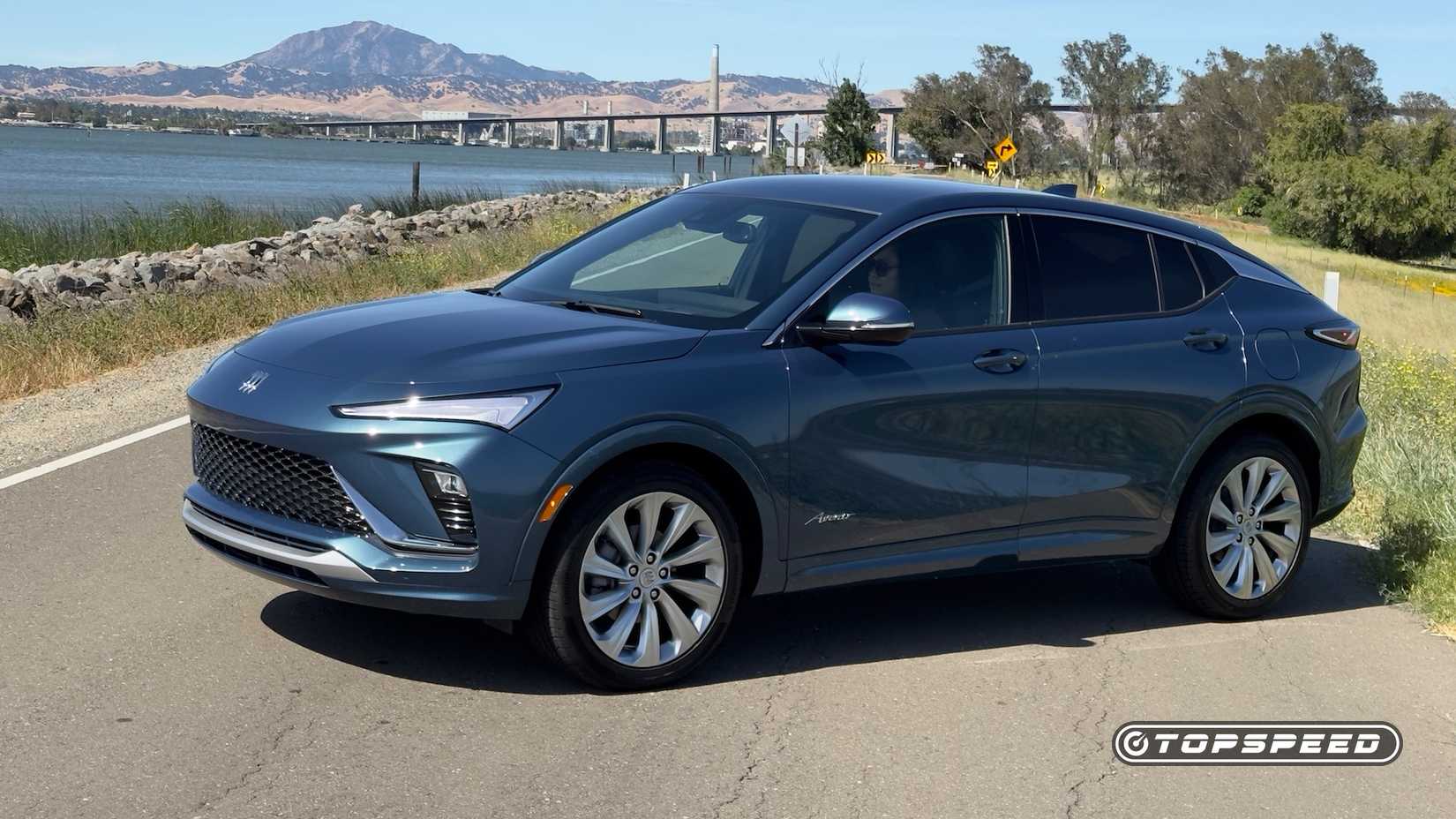 2024 Buick Envista Avenir Exterior - Left profile