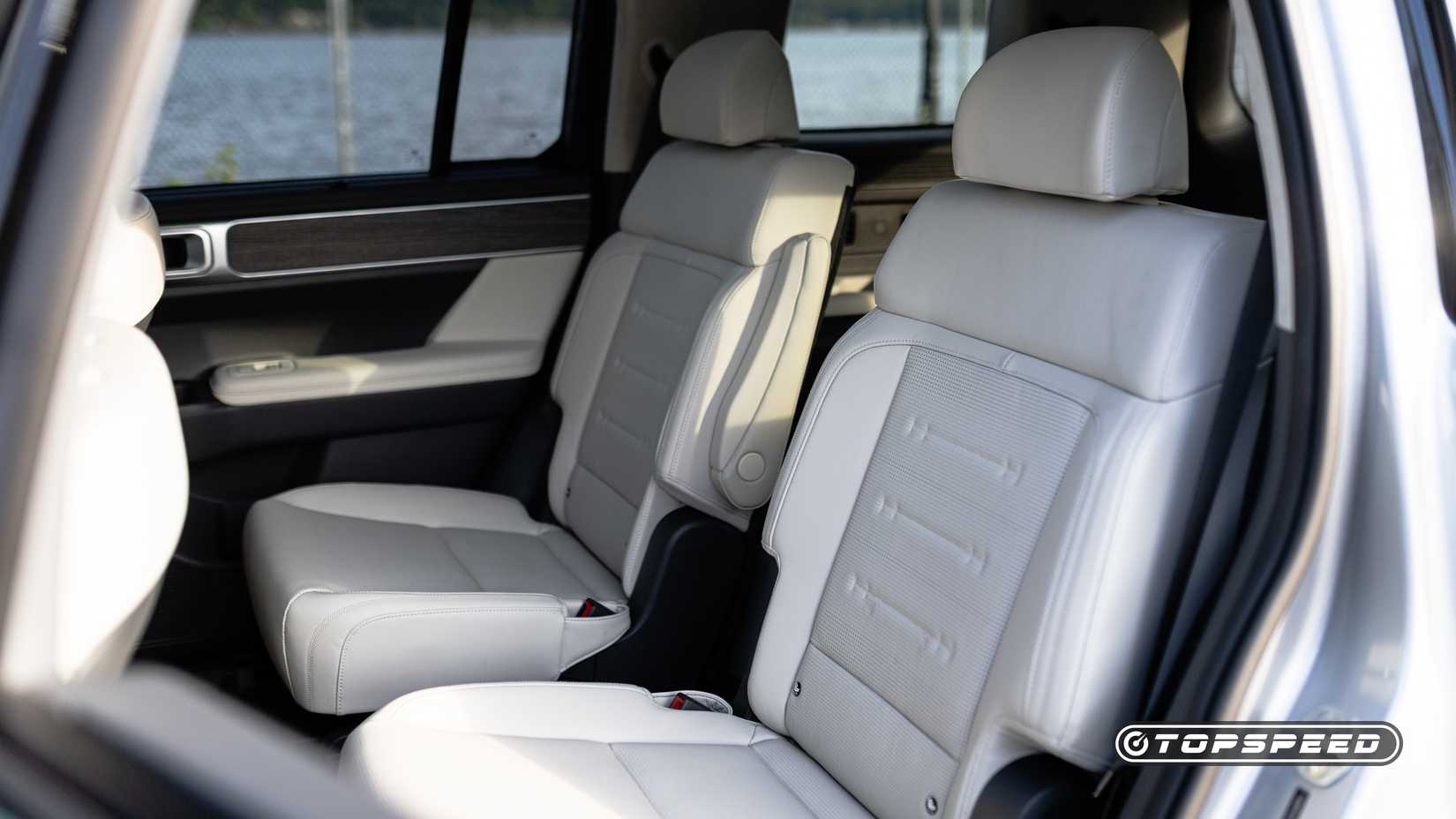 Interior de caligrafia Hyundai Santa Fe 2024 (3)