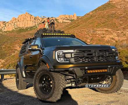 Ford Ranger Raptor da Front Runner/Dometic