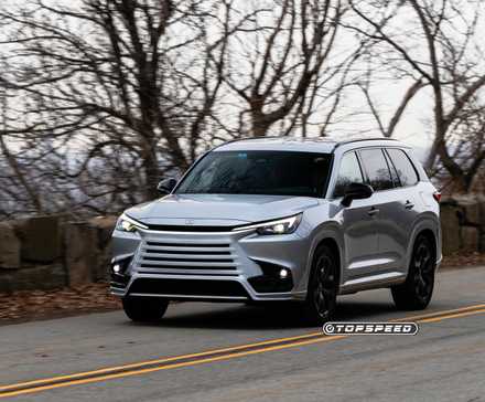 2025 Lexus TX 500h F-Sport em movimento (19)