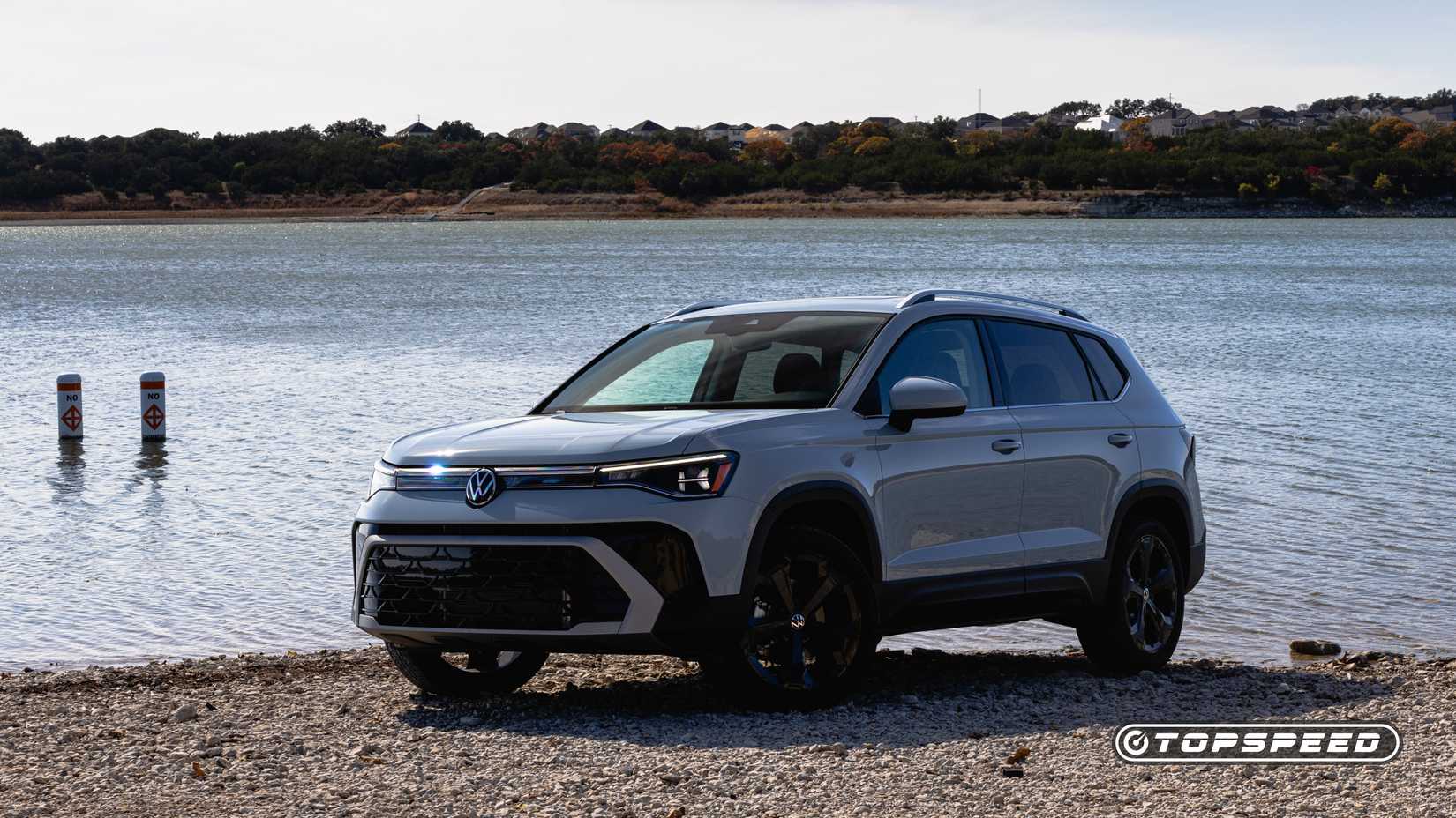 2025 Volkswagen Taos (1)