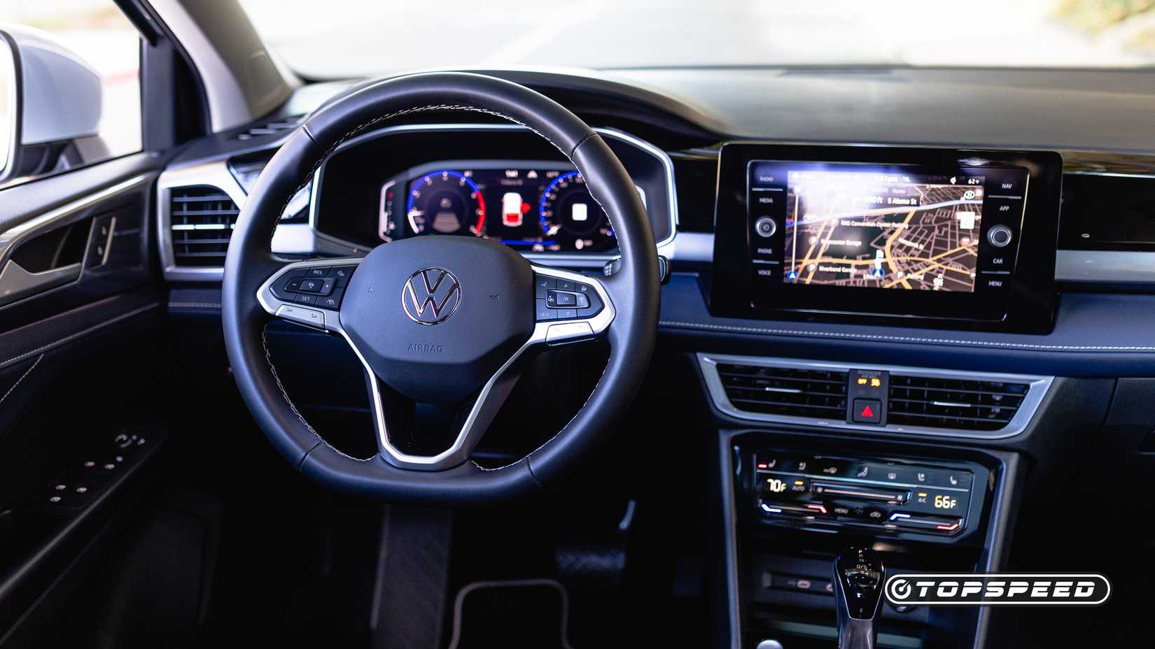 2025 Volkswagen Taos Interior (9)