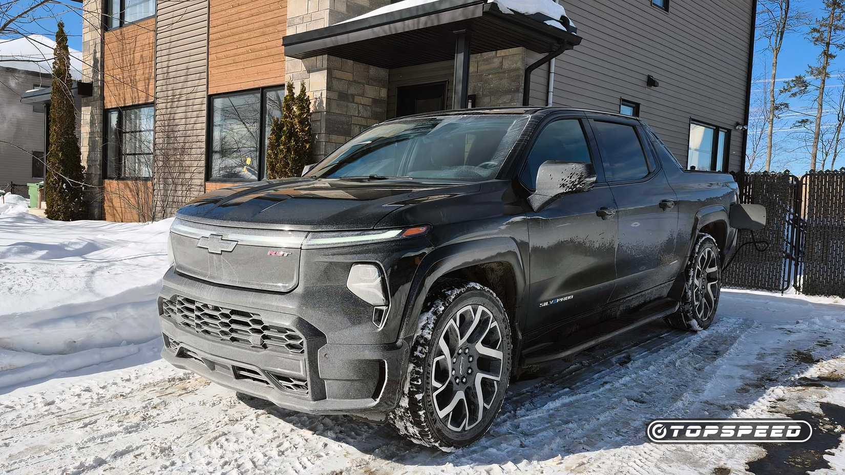 2025 Chevrolet Silverado EV TopSpeed 001-1
