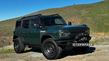 2025 Ford Bronco Everglades Sasquatch Exterior - Front 3.25 Right