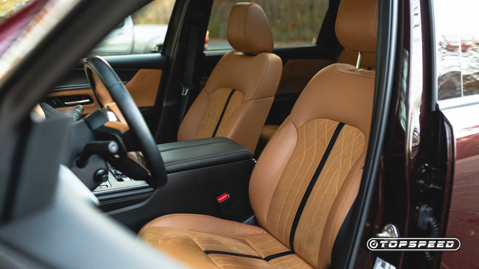 Interior do Mazda CX-90 2025 (3)