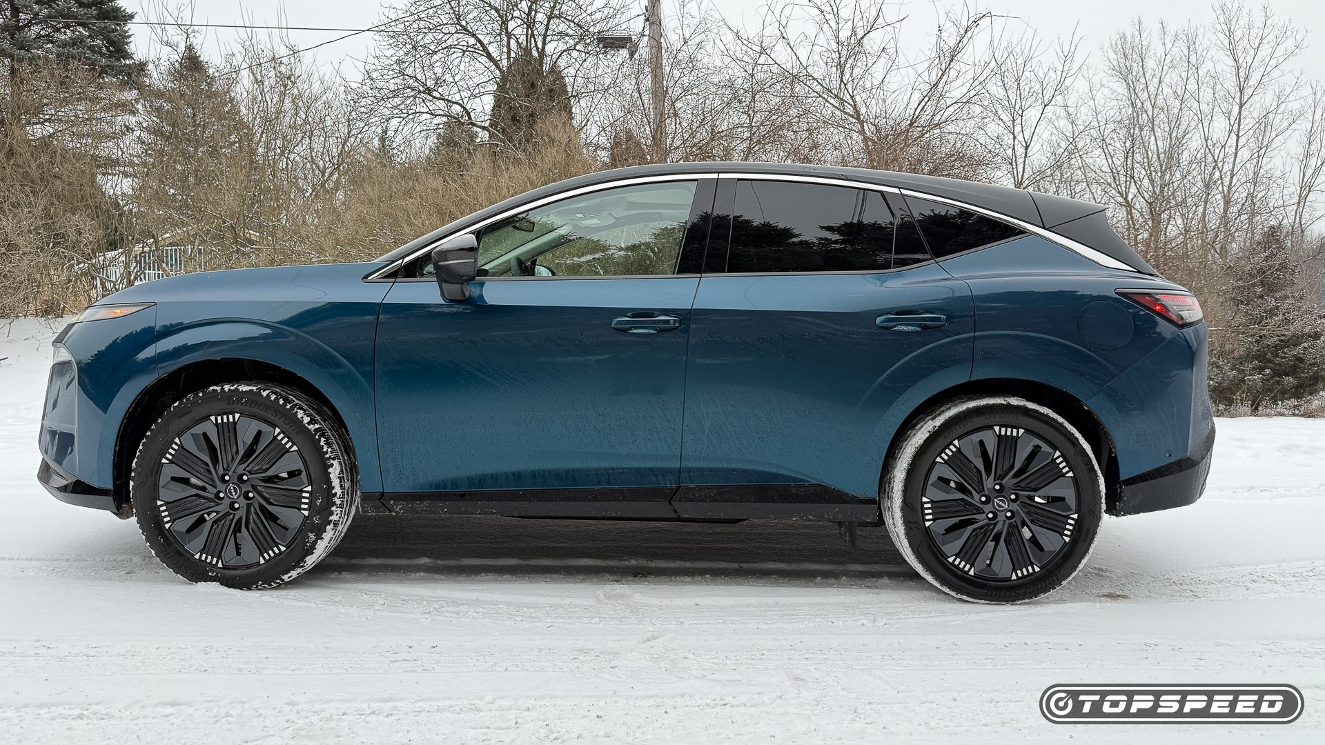 2025 Nissan Murano side shot parked in snow