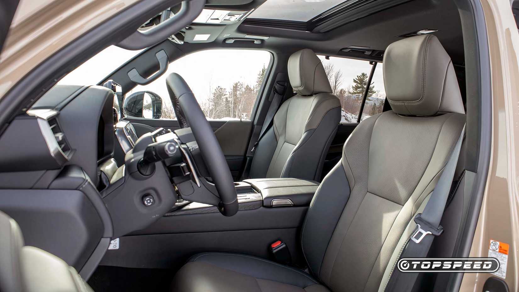 2025 Lexus LX700h Assentos TopSpeed