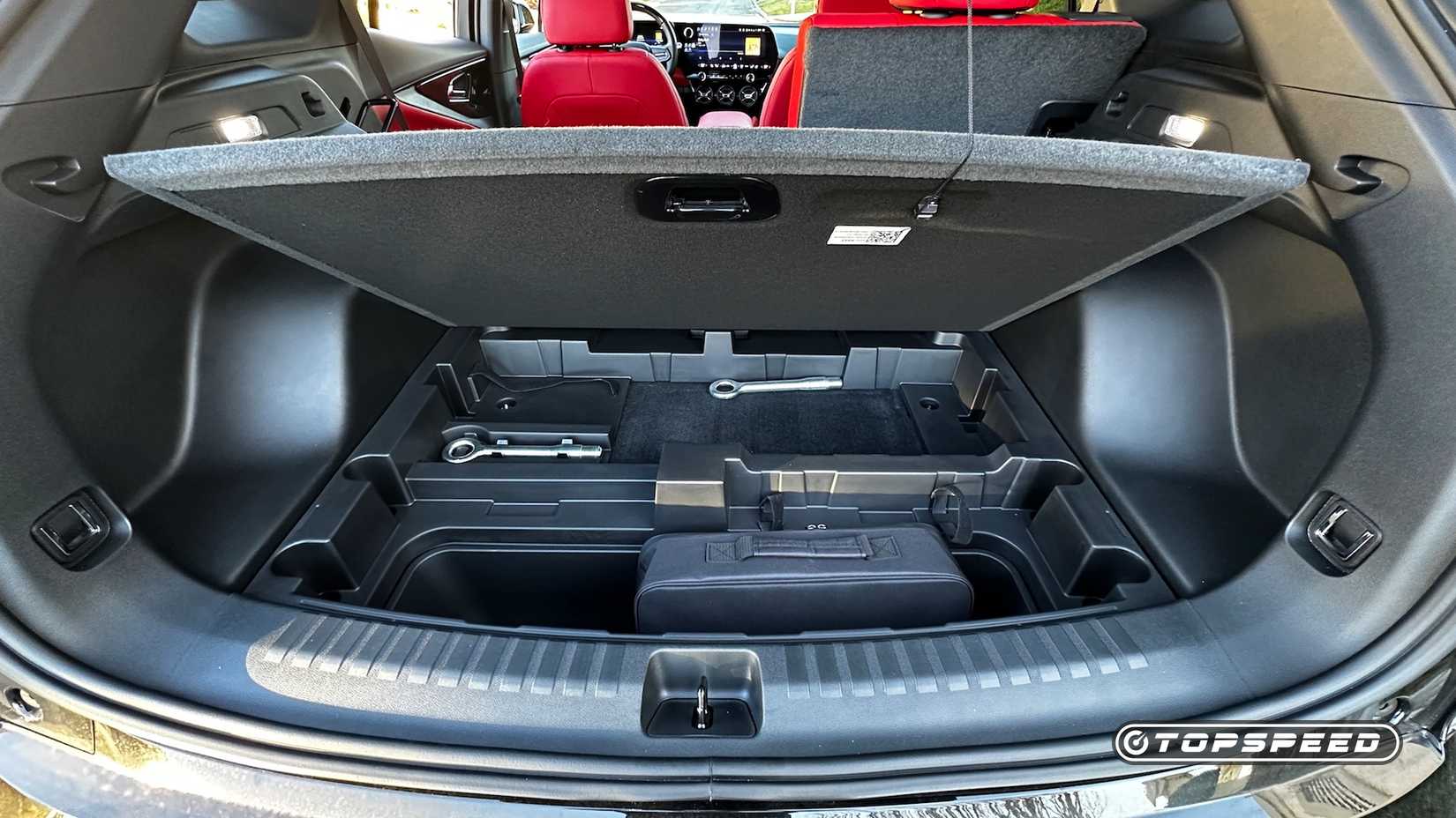 Chevrolet Blazer EV RS AWD Cargo Under Floor Storage