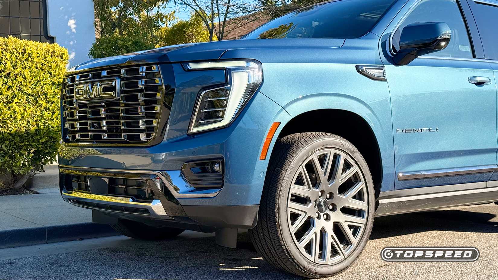 GMC Yukon Denali exterior 16 copy