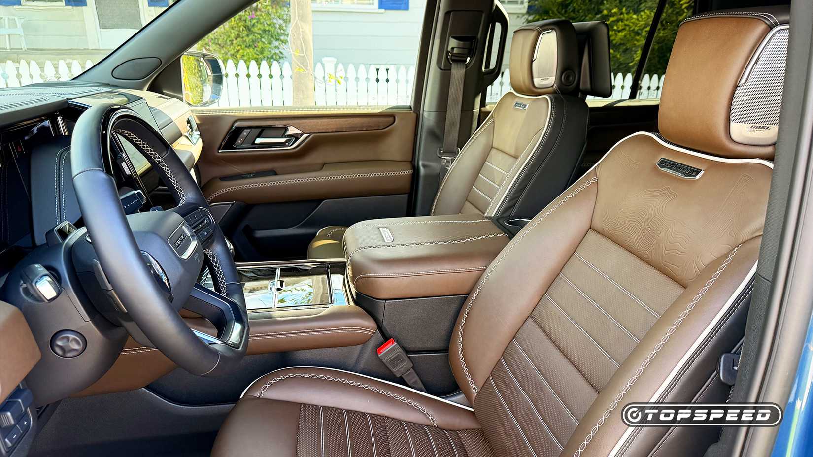 GMC yukon denali interior 