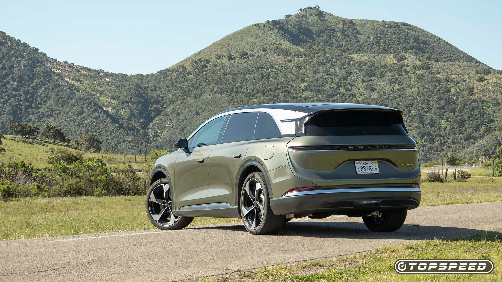 The Buzz Awards: Lucid Gravity Named Best Luxury Vehicle For 2026