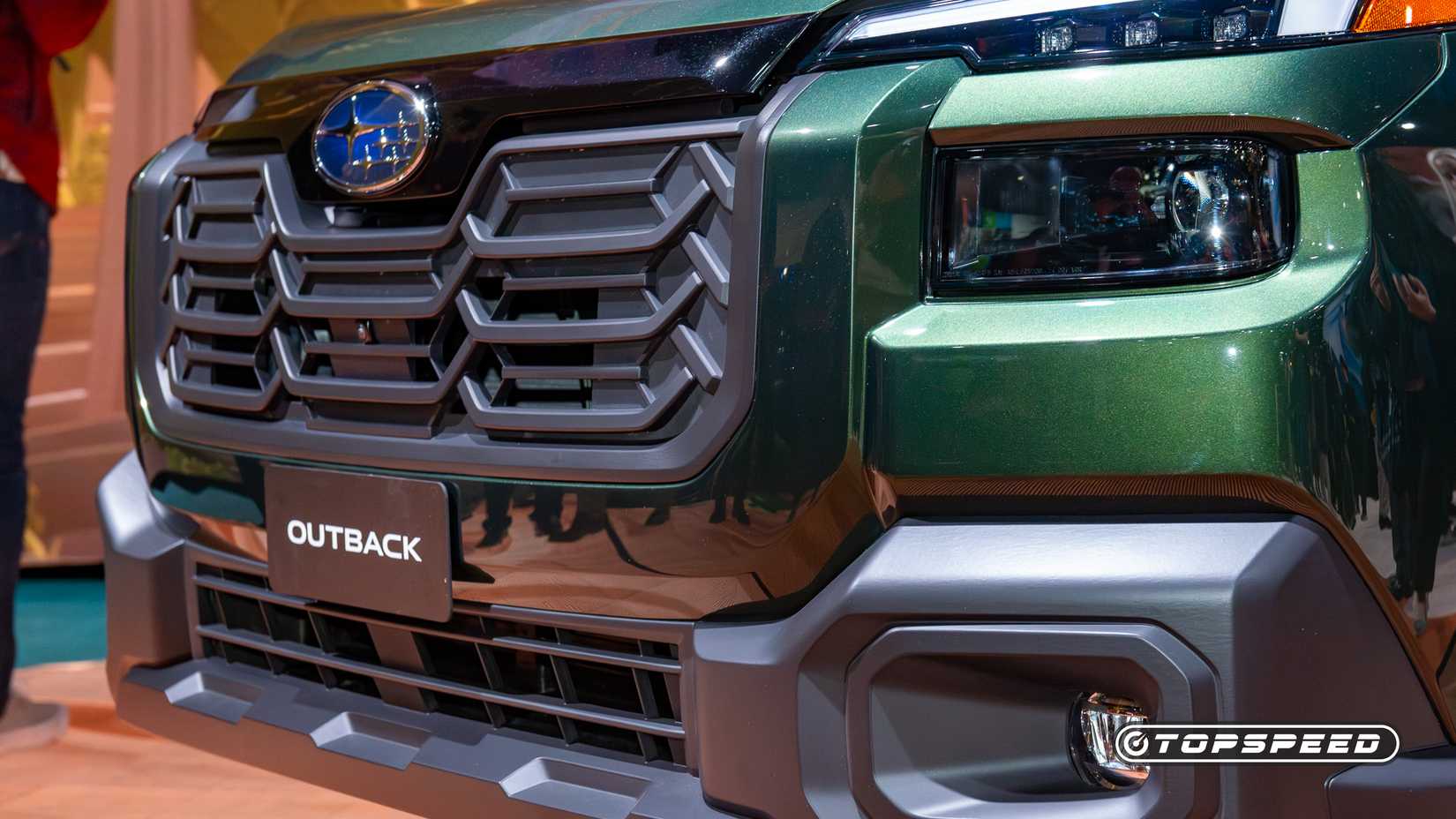 2026 Subaru Outback front NYC debut -1-1