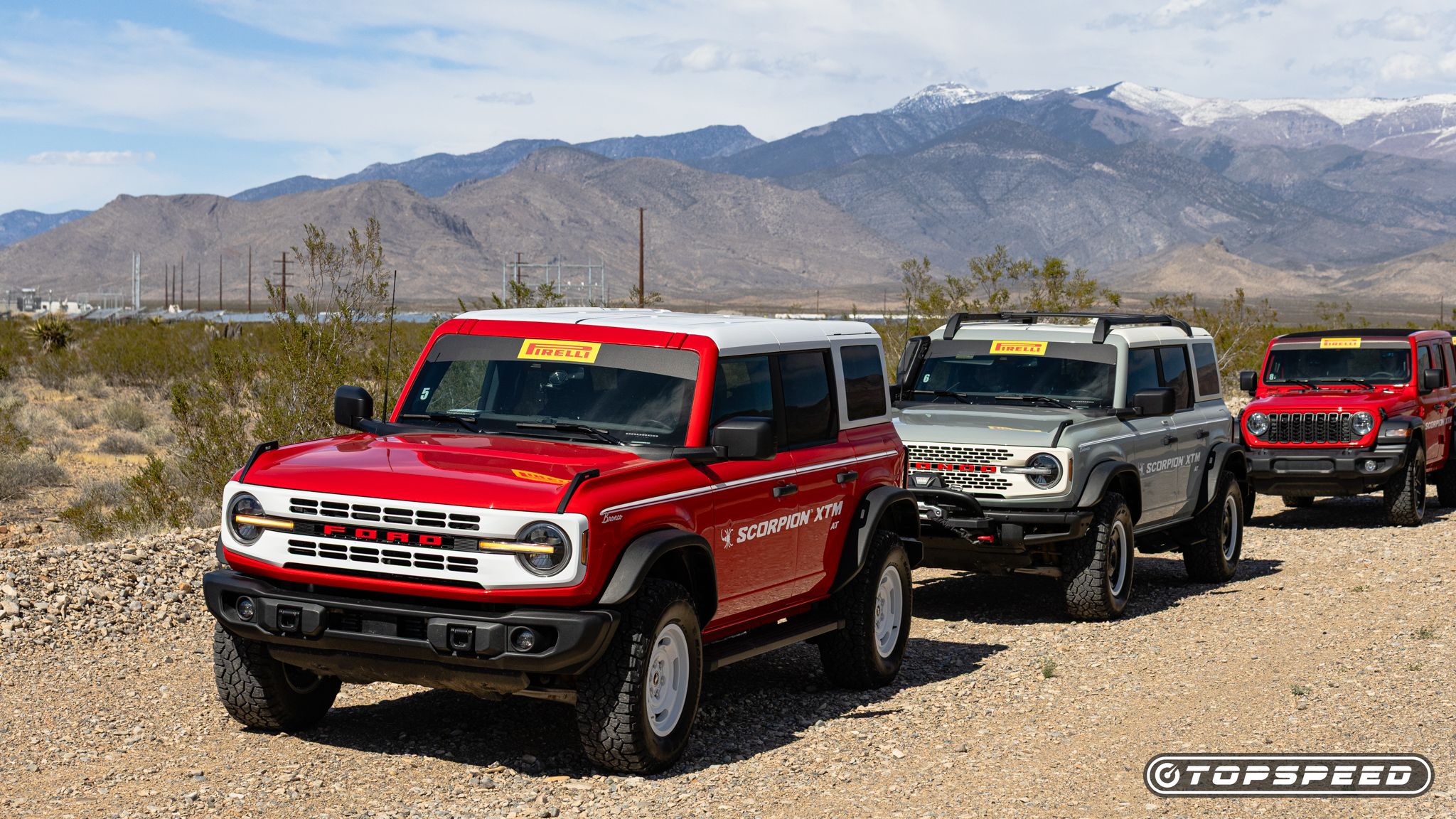 I Tested The Ford Bronco And Rivian R1S Off-Road In The Desert With ...