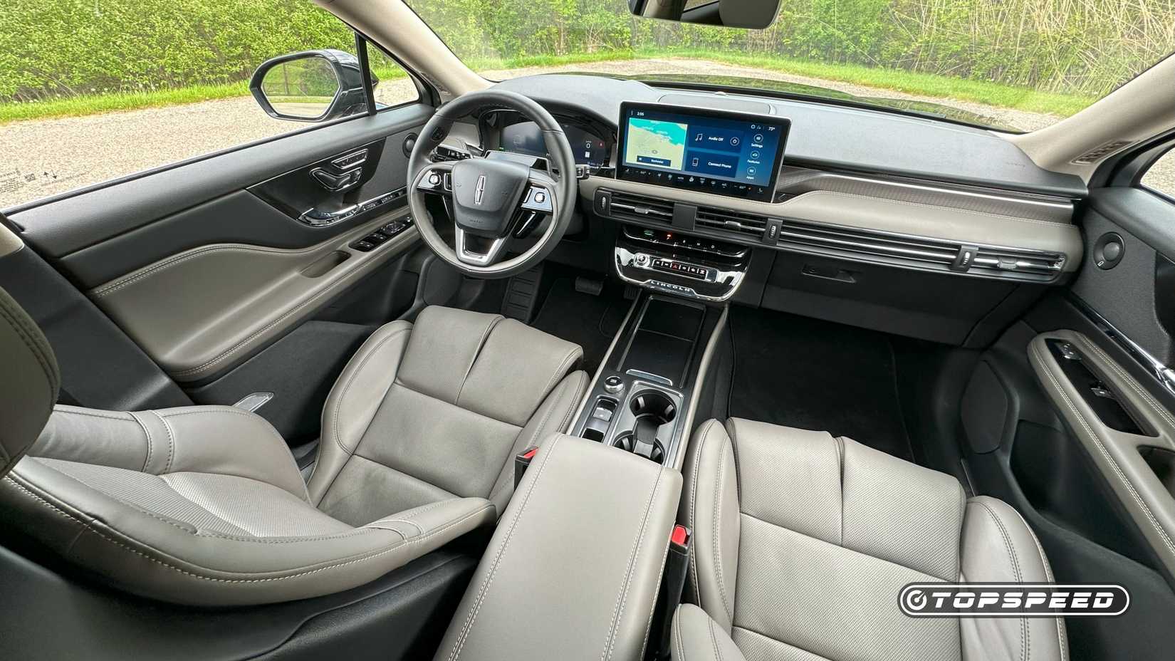 2025 Lincoln Corsair AWD Grand Touring III Interior 03