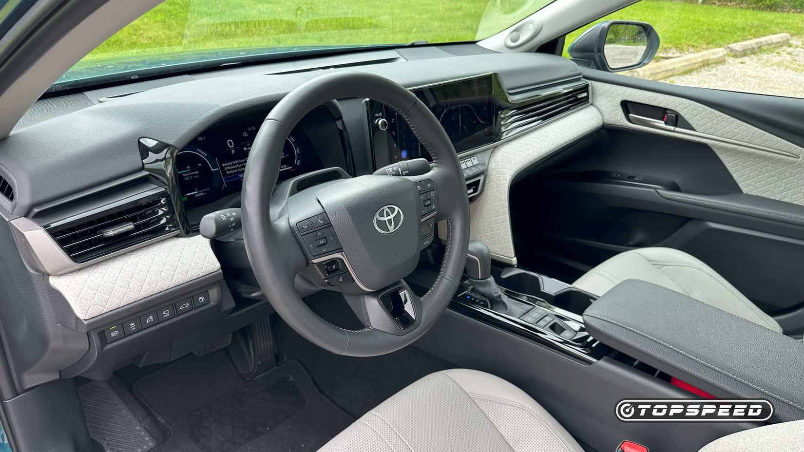2025 Toyota Camry XLE AWD Interior-1