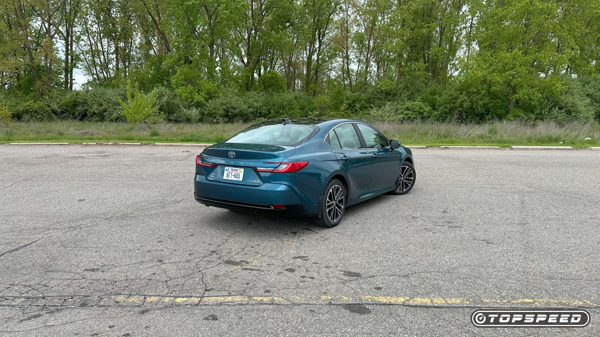 2025 Toyota Camry XLE AWD Rear Three-Quarter