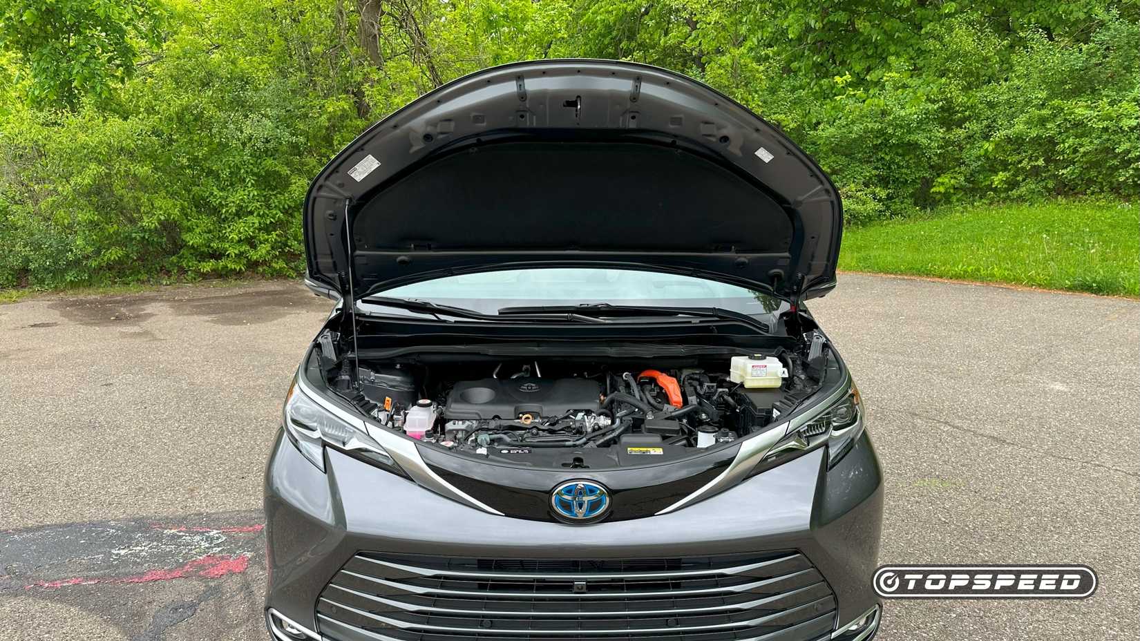 2025 Toyota Sienna Platinum All-Wheel Drive Engine